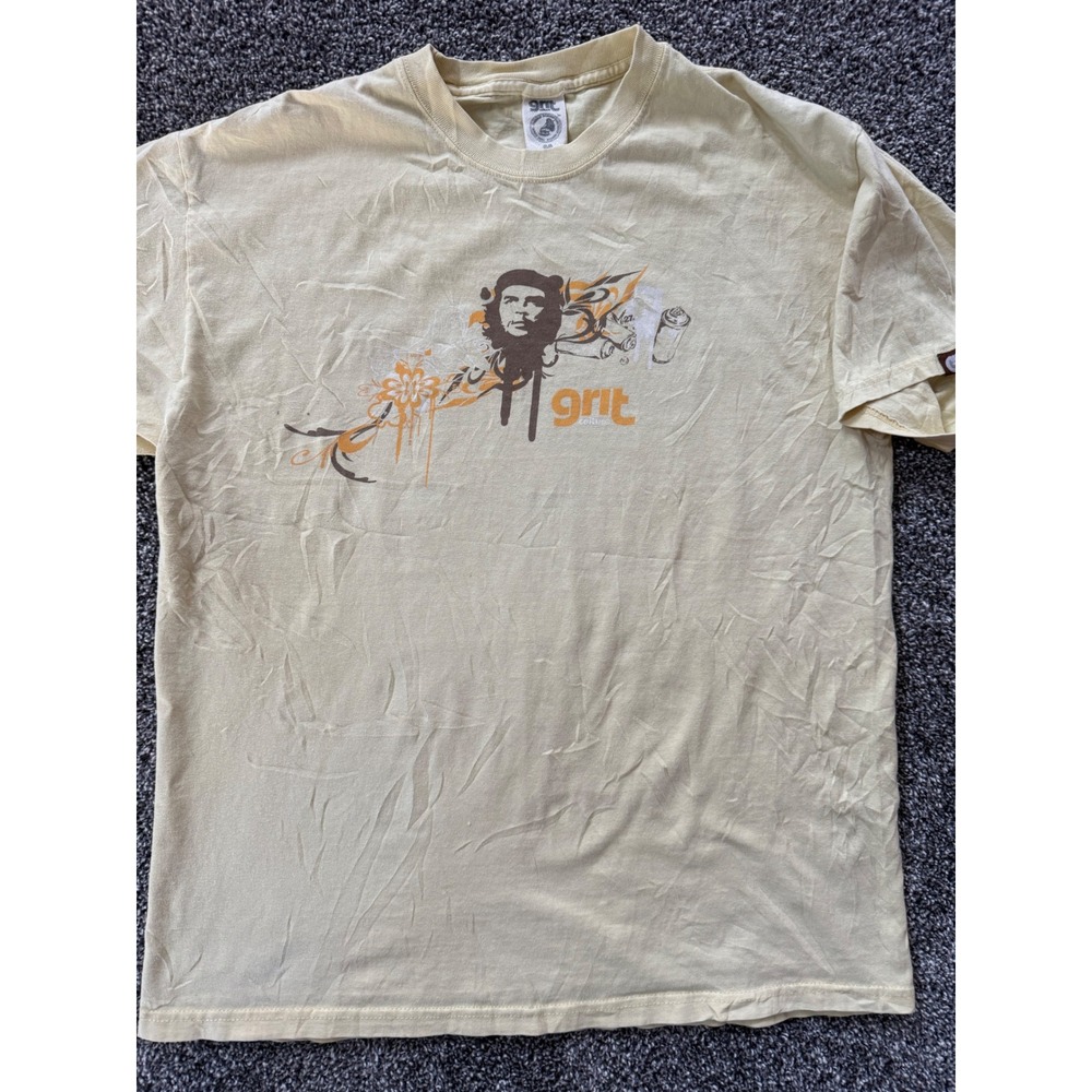 Vintage Y2K Grit Culture Che Guevara Graffiti‎ Graphic T-Shirt Tan Mens Medium